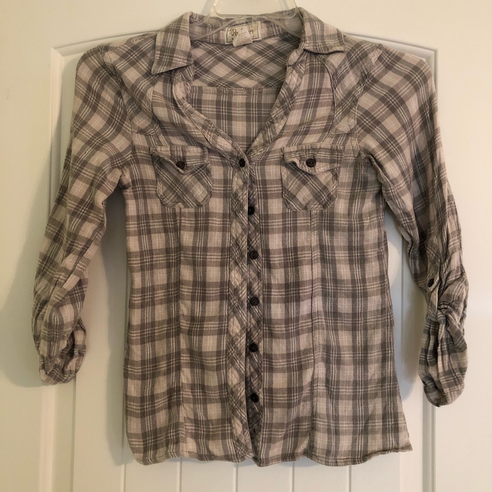 Three-Quarter Sleeve Flanel